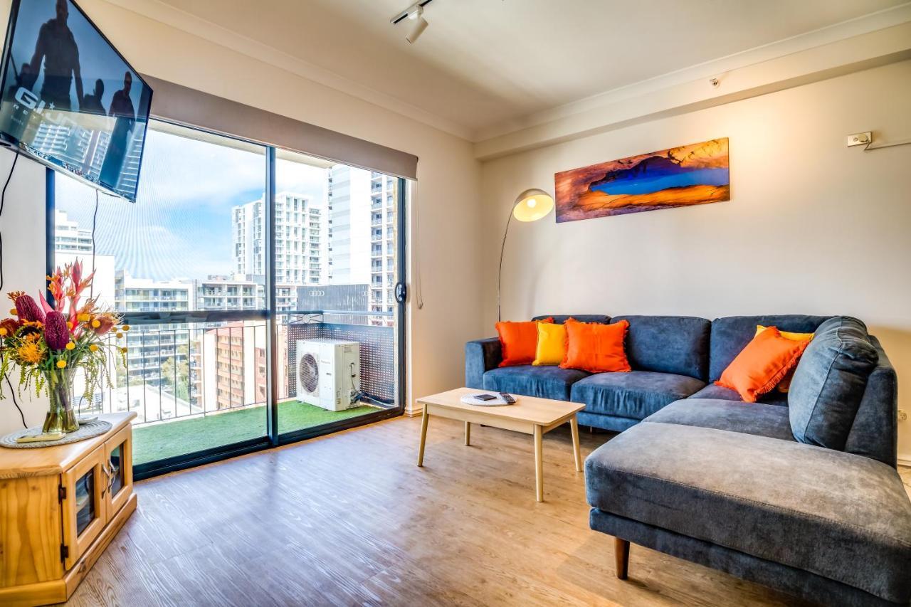 60 Sparkling East End Poolparking Apartment *